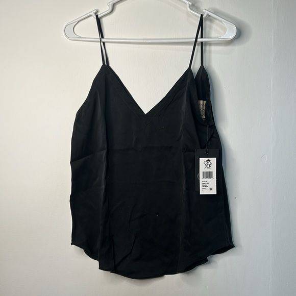 Chaser 100% V-Neck Silk Charmeuse Women's Top in Black NEW Size Small - Picture 5 of 5